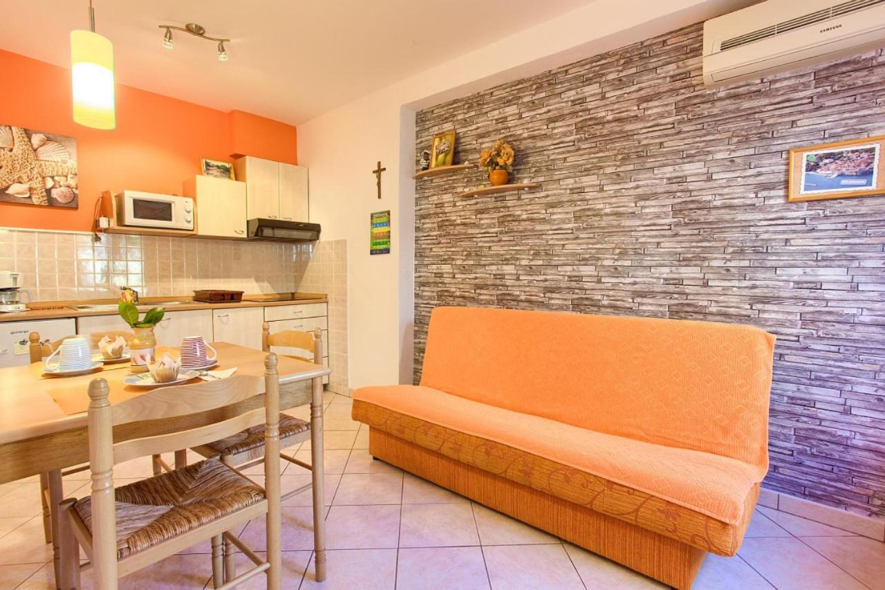 Romantic Apartment Krk Town Eksteriør bilde